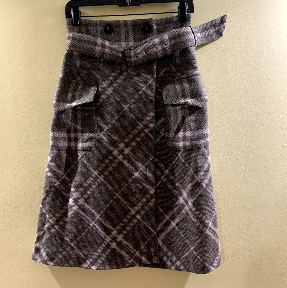 Burberry wrap skirt
